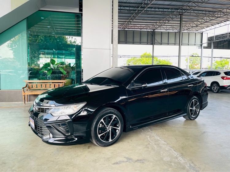 รถ Toyota Camry 2.0 G Extremo สี ดำ