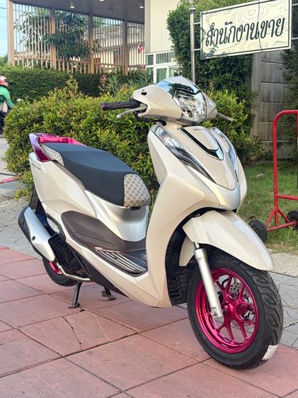 2023 Honda Lead 125 ขาวชมพู