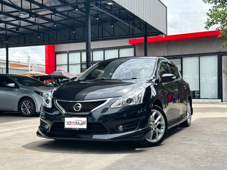 รถ Nissan Pulsar 1.8 V สี ดำ