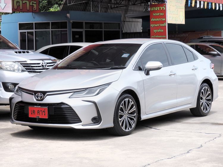 รถ Toyota Altis 1.8 S สี บรอนซ์เงิน