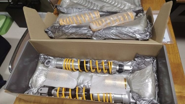 ส่งต่อโช็ค ohlins ho345 มือสอง อายุใช้งานน้อย ประกันเหลือๆเกือบ 2ปี กล่องอุปกรณ์ครบ รูปที่ 2