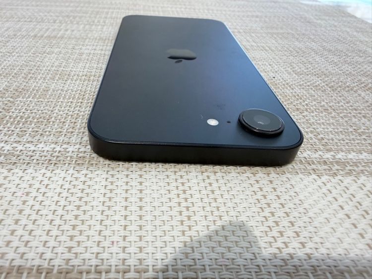 iPhone 16 e สีดำ 128 ผ่อนได้ รับเทิร์น รูปที่ 5