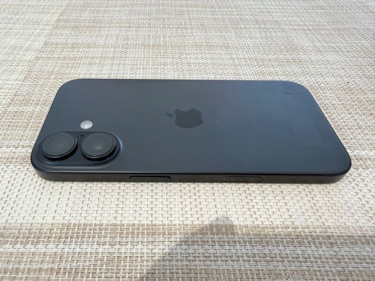 iPhone 16 สีดำ 128 ผ่อนได้ รับเทิร์น รูปที่ 4