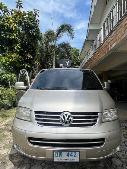 รถ Volkswagen Caravelle 2.5 TDi สี น้ำตาล
