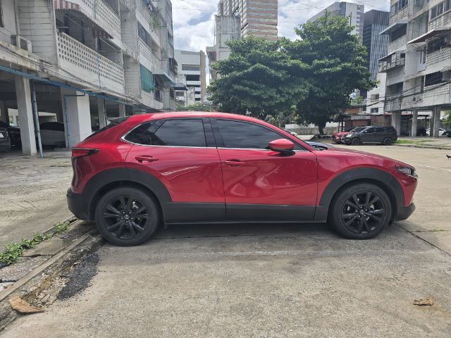 รถ Mazda CX-30 2.0 SP สี แดง