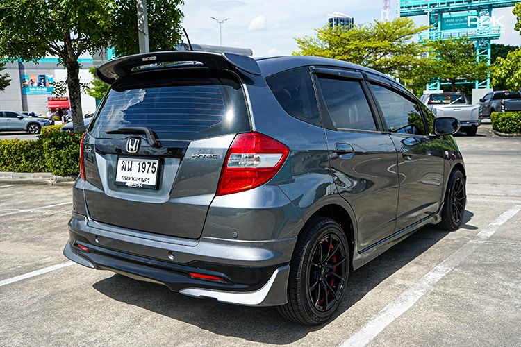Honda Jazz 2012 1.5 S Sedan เบนซิน ไม่ติดแก๊ส เกียร์อัตโนมัติ เทา รูปที่ 4