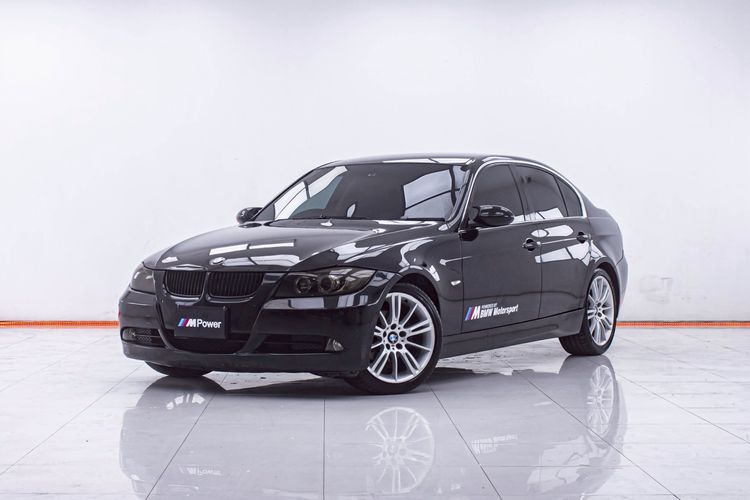 รถ BMW Series 3 325i สี ดำ