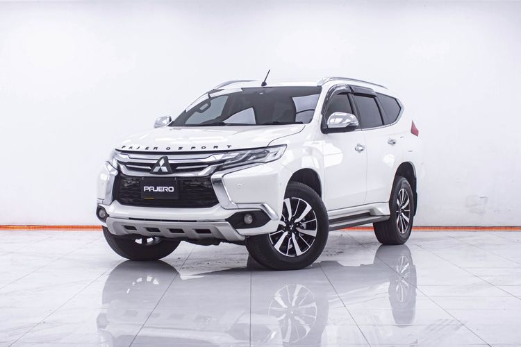 รถ Mitsubishi Pajero Sport 2.4 GT Premium 4WD สี ขาว