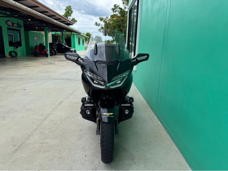 Honda Goldwing Tour GL1800 ปี 2023 สีดำ รถมือเดียว  รูปที่ 17