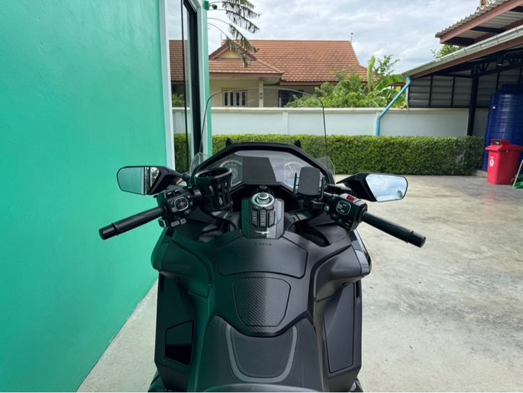 Honda Goldwing Tour GL1800 ปี 2023 สีดำ รถมือเดียว  รูปที่ 14