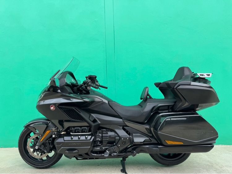 Honda Goldwing Tour GL1800 ปี 2023 สีดำ รถมือเดียว  รูปที่ 16