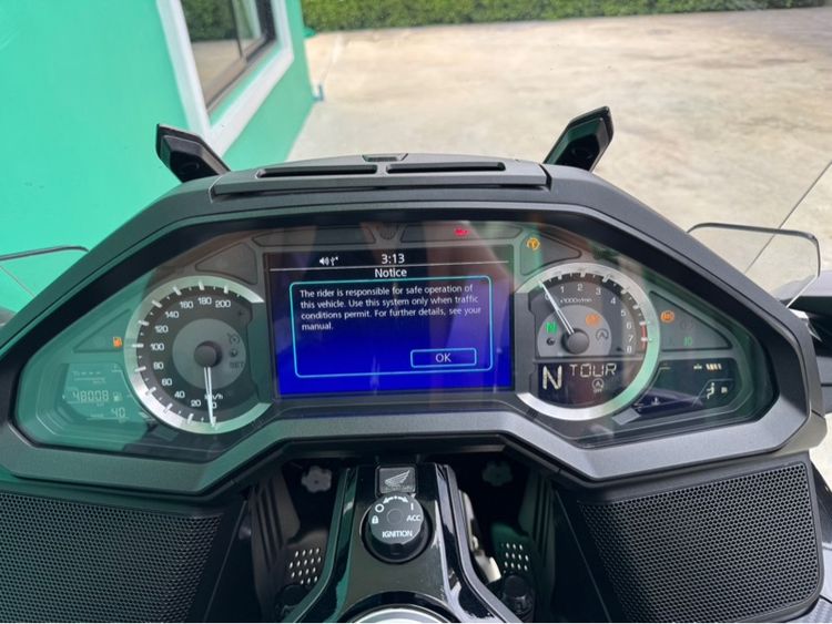 Honda Goldwing Tour GL1800 ปี 2023 สีดำ รถมือเดียว  รูปที่ 18