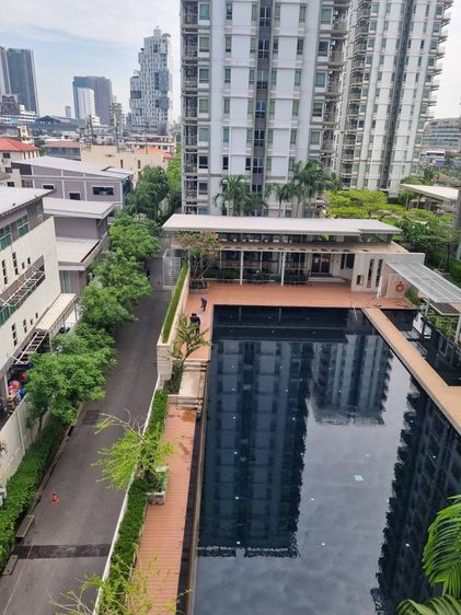 Land and Houses ไม่อนุญาต ขายด่วน คอนโด The Room รัชดา–ลาดพร้าว ห้องใหญ่ 61 ตร.ม. ห้องริม วิวสระว่ายน้ำ รูปที่ 4