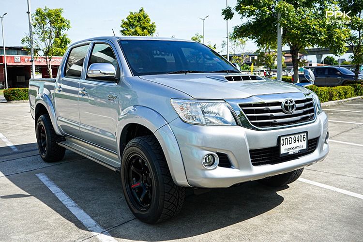 Toyota Hilux Vigo Champ 2015 Double Cab 2.5 E Prerunner Pickup ดีเซล ไม่ติดแก๊ส เกียร์ธรรมดา เทา รูปที่ 3