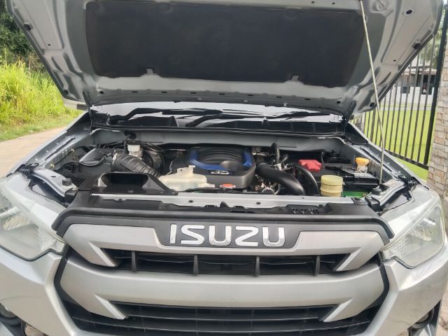 Isuzu D-MAX 2021 1.9 S ดีเซล เกียร์อัตโนมัติ เทา รูปที่ 4