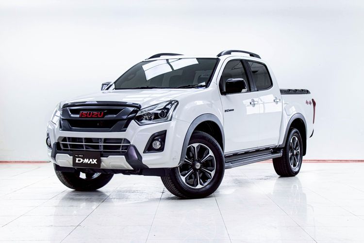 รถ Isuzu D-MAX 3.0 V-Cross Max Z Prestige 4WD สี ขาว