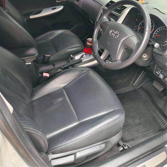 Toyota Altis 2012 1.8 E Sedan เบนซิน NGV เกียร์อัตโนมัติ ขาว รูปที่ 4
