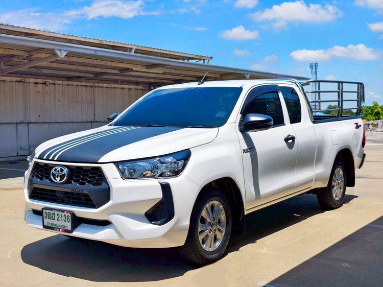 รถ Toyota Hilux Revo Smart Cab 2.4 Entry Z Edition สี ขาว