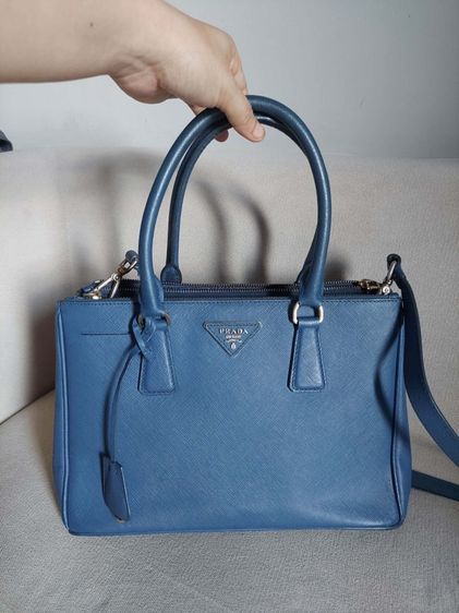 กระเป๋า Prada สีน้ำเงิน