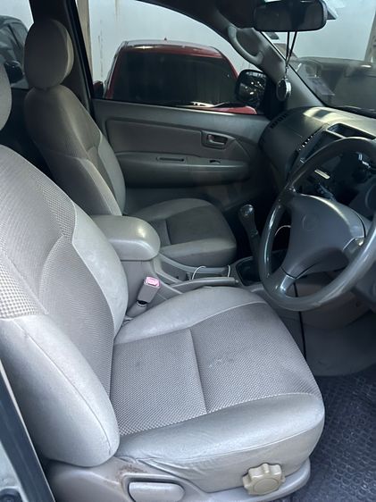 Toyota Hilux Vigo 2010 2.5 Double Cab E Prerunner VN Turbo Pickup ดีเซล ไม่ติดแก๊ส เกียร์ธรรมดา บรอนซ์ทอง รูปที่ 3