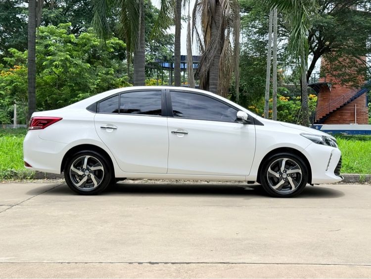 รถ Toyota Vios 1.5 High สี ขาว