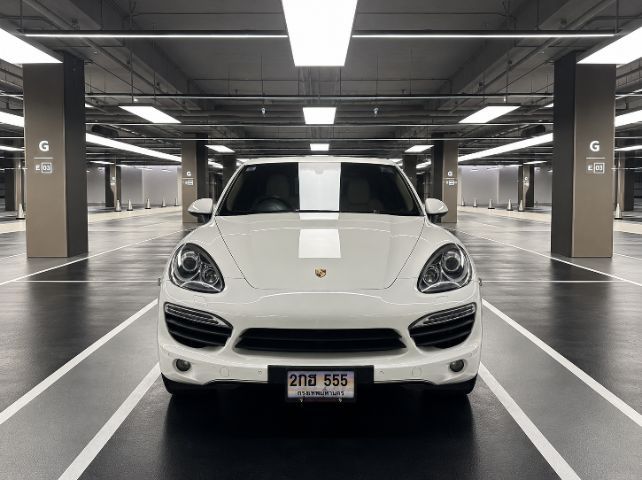 รถ Porsche Cayenne 3.0 Diesel 4WD สี ขาว
