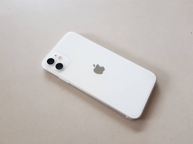 ขายมือถือไอโฟน11 iPhone 11 สีขาว 64gb สภาพสวย มีกล่อง สายชาร์จ สนใจคุยได้ครับ นัดดู-รับของได้ที่ พัทยา หรือ พัทยาจัดส่งฟรี รูปที่ 5