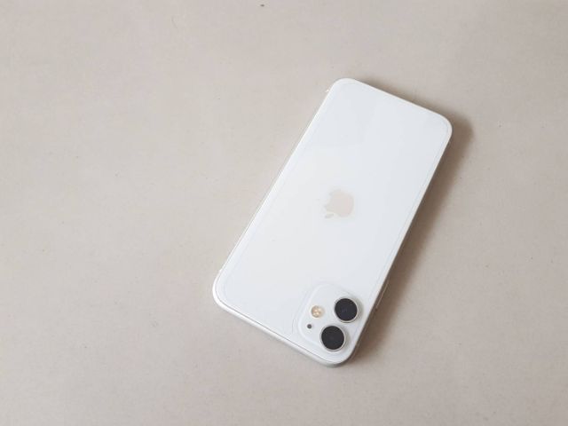 ขายมือถือไอโฟน11 iPhone 11 สีขาว 64gb สภาพสวย มีกล่อง สายชาร์จ สนใจคุยได้ครับ นัดดู-รับของได้ที่ พัทยา หรือ พัทยาจัดส่งฟรี รูปที่ 7