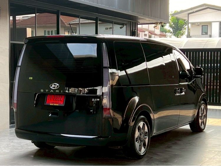 Hyundai Staria 2022 2.2 SEL Van ดีเซล ไม่ติดแก๊ส เกียร์อัตโนมัติ ดำ รูปที่ 3