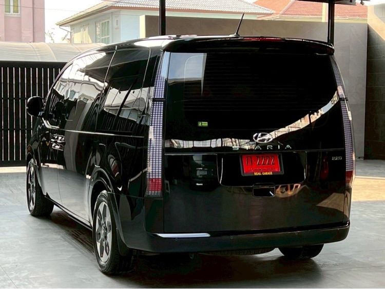 Hyundai Staria 2022 2.2 SEL Van ดีเซล ไม่ติดแก๊ส เกียร์อัตโนมัติ ดำ รูปที่ 4