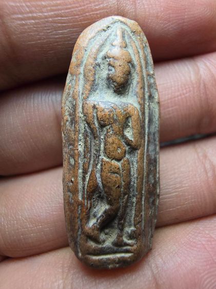 พระลีลาเม็ดขนุน AB060