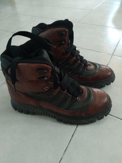 รองเท้า hiking ยี่ห้อ K-Swiss