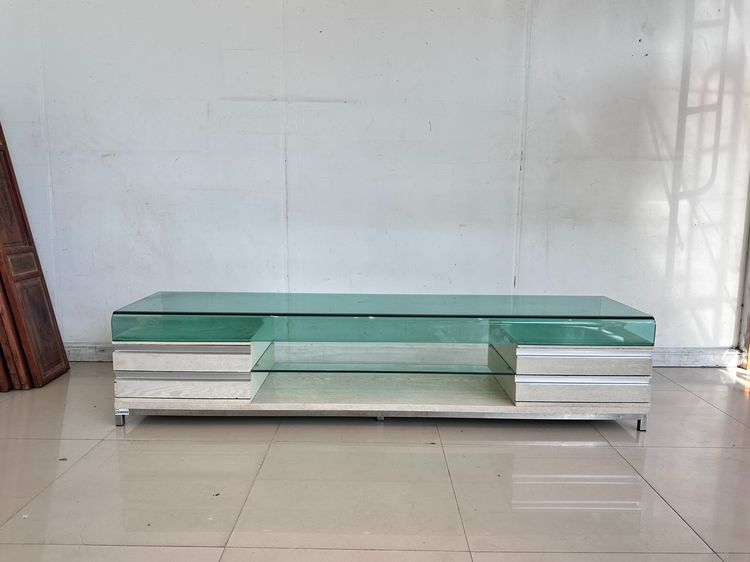 ตู้วางทีวี ท็อปกระจกเทมเปอร์ หนา 1 เซนติเมตร 4 ลิ้นชัก มือจับอลูมิเนียม