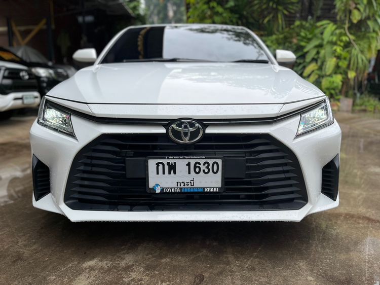Toyota Yaris ATIV 2023 1.2 Sport Sedan เบนซิน ไม่ติดแก๊ส เกียร์อัตโนมัติ ขาว รูปที่ 2
