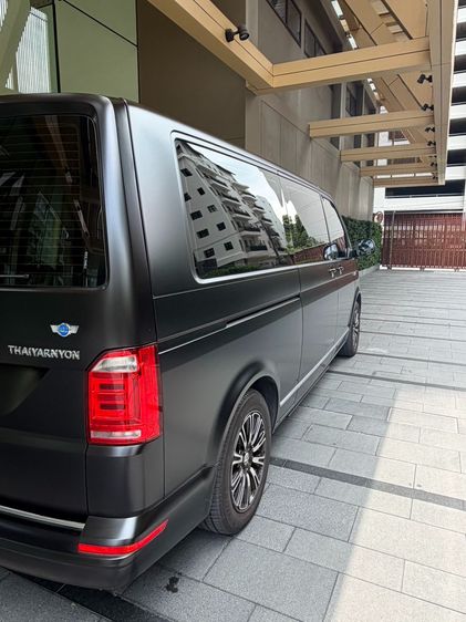 Volkswagen Caravelle 2023 2.0 TDi Comfortline Van ดีเซล ดำ รูปที่ 4