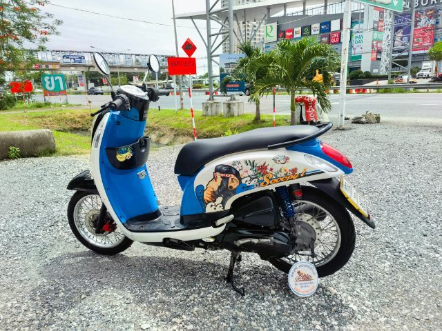 อยู่ตรงข้ามห้างเซ็นทรัลชลบุรี Honda scoopy-i สดผ่อน รูปที่ 3
