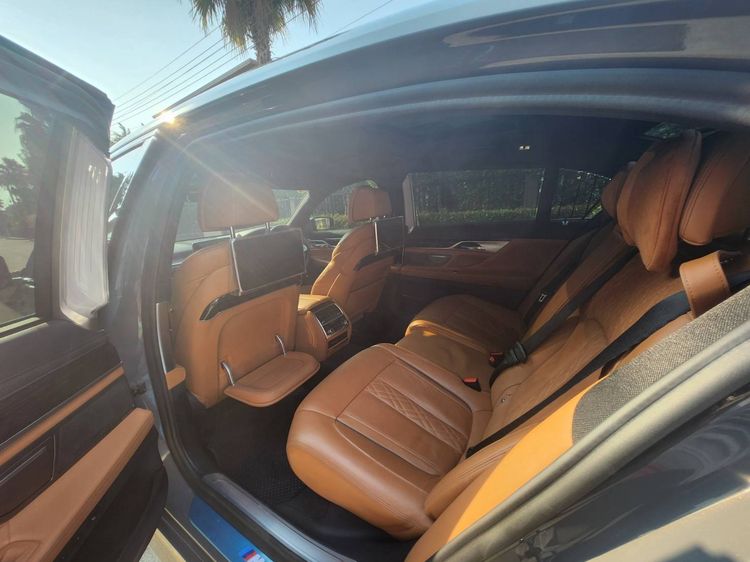 BMW Series 7 2021 730Ld Sedan ดีเซล ไม่ติดแก๊ส เกียร์อัตโนมัติ เทา รูปที่ 2
