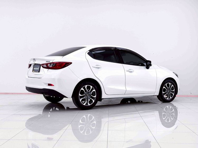 Mazda Mazda 2 2016 1.5 XD High Plus Sedan ดีเซล ไม่ติดแก๊ส เกียร์อัตโนมัติ ขาว รูปที่ 4