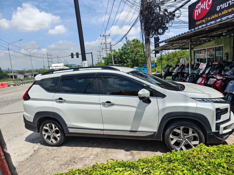 Mitsubishi Xpander 2023 1.5 Cross Utility-car เบนซิน ไม่ติดแก๊ส เกียร์อัตโนมัติ ขาว รูปที่ 4