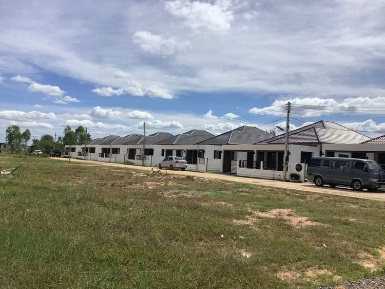 ที่ดินบ้านหนองหลุบ