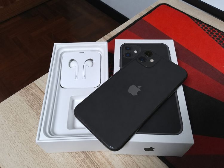 256 GB iPhone 11 256GB สภาพดีมาก ไร้รอยบุบ สีดำ ใช้เอง ขายเอง ไม่ใช่ร้าน