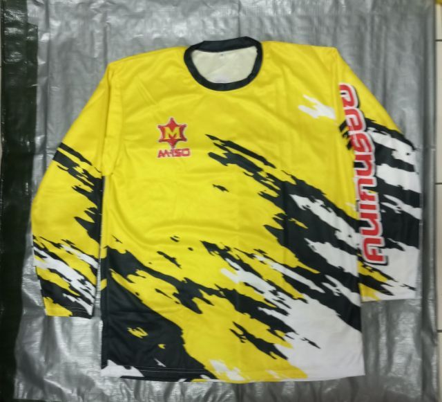 เสื้อแฟชั่น
