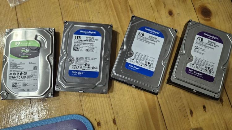 ที่เก็บข้อมูลและเมมโมรี่การ์ด HDD Seagate  และ WD 1TB  2TB