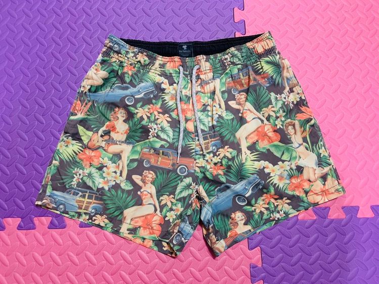 อื่นๆ อื่นๆ อื่นๆ ไม่มีแขน กางเกงขาสั้น Hawaii แท้ 💯 size วัดจริงเอว 29-36 ใส่ได้ ยาว 17 ปลายขา 12 นิ้ว สภาพดีมาก มีซัปใน ลายสวย ทรงสวย ตัดเย็บดีมากครับ