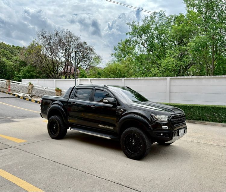 รถ Ford Ranger 2.0 Bi-Turbo Hi-Rider Wildtrak สี ดำ