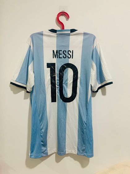 เสื้อกีฬาทีม Argentina เบอร์ 10 MESSI by Adidas แท้ 💯 size L ขนาด อก 21.5 ยาว 28.5 นิ้ว สภาพดี ดีเทลสวย สกีนด้านหลังลอกนิดหน่อย