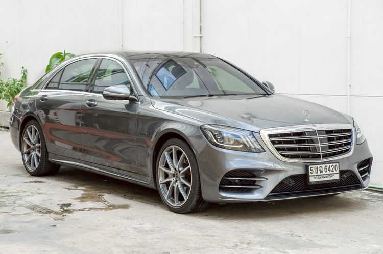 รถ Mercedes-Benz S-Class S560 สี เทา