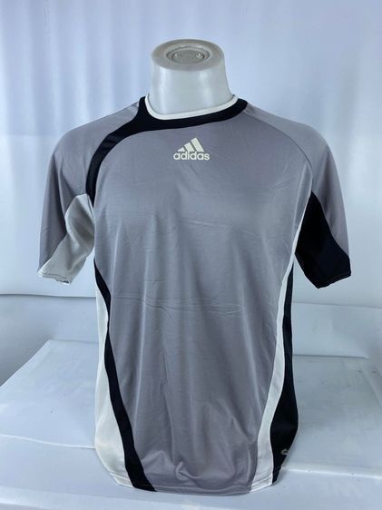 อื่นๆ อื่นๆ แขนยาว อื่นๆ อื่นๆ เสื้อกีฬา Adidas แท้ 💯 size L วัดจริงขนาด อก 21.5 หน้ายาว 27 สภาพใหม่มาก ดีเทลสวยทรงสวย ตัดเย็บดีมาก หายากน่าสะสมครับ