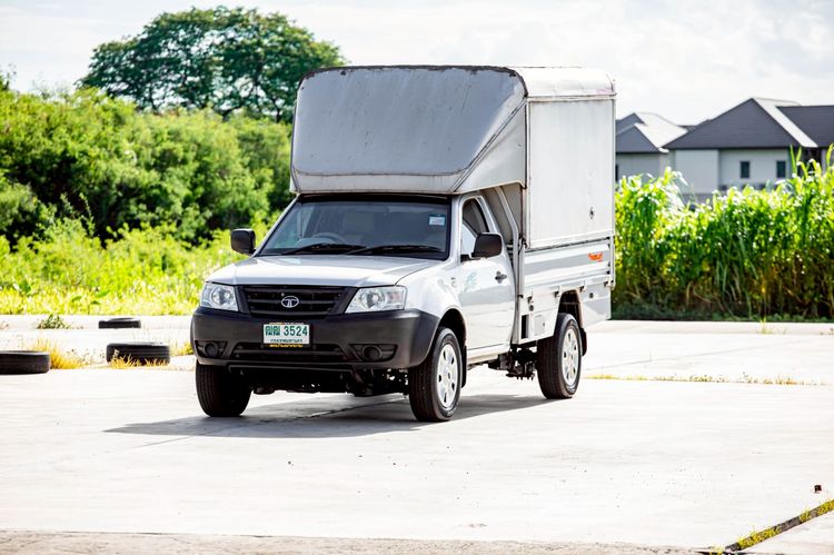 รถ TATA Xenon 2.1 Giant Heavy Duty สี ขาว