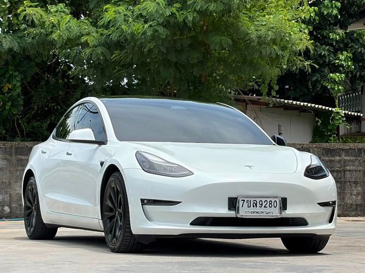 รถ Tesla Model-3 Long Range 4WD สี ขาว
